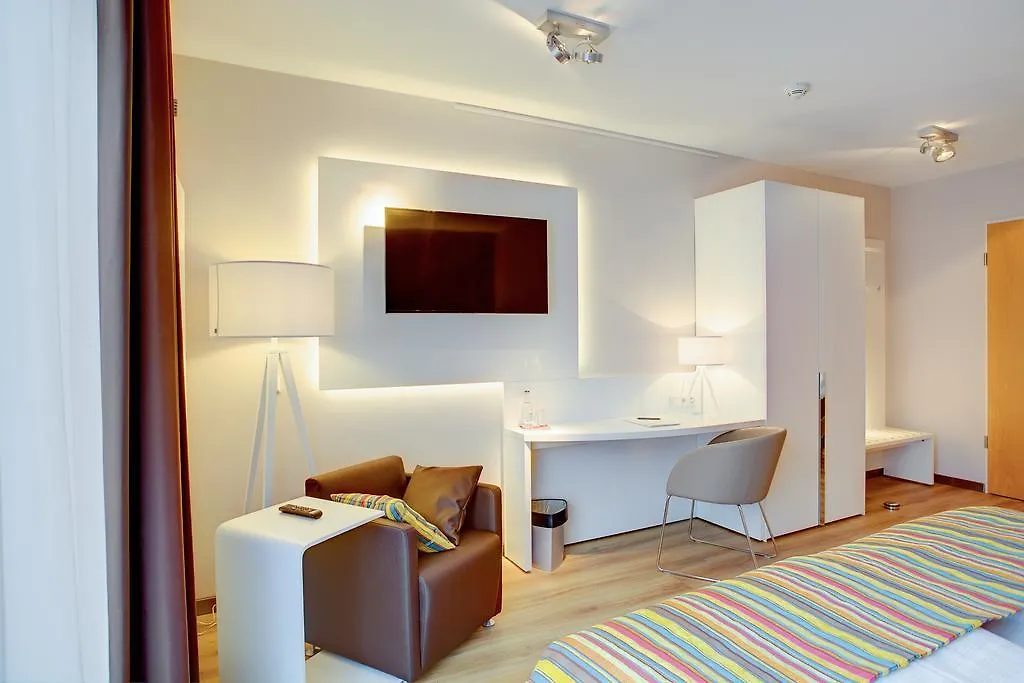 Elisabeth Hotel Garni-1