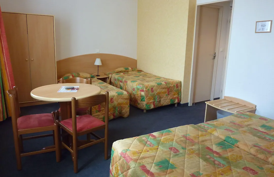 Cit'Hotel de La Vallée-1