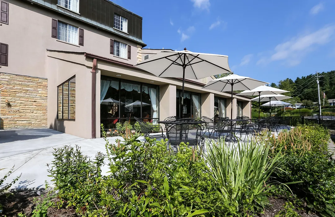 Meadowbrook Inn-1