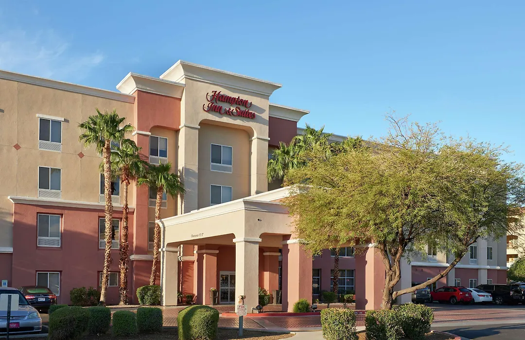 Hampton Inn & Suites Phoenix-Surprise-1