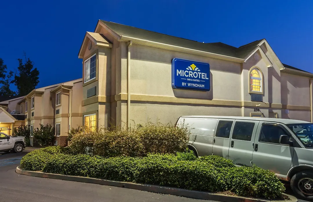Microtel Inn & Suites By Wyndham Auburn-1