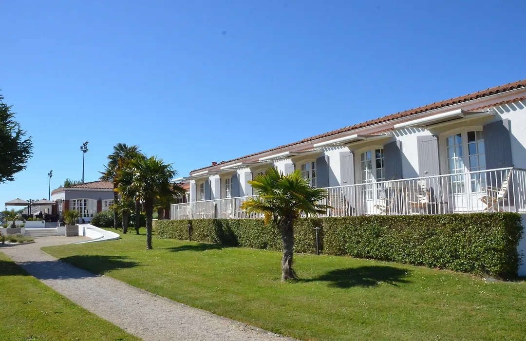 Hotel et Spa Les Cleunes Oléron-1