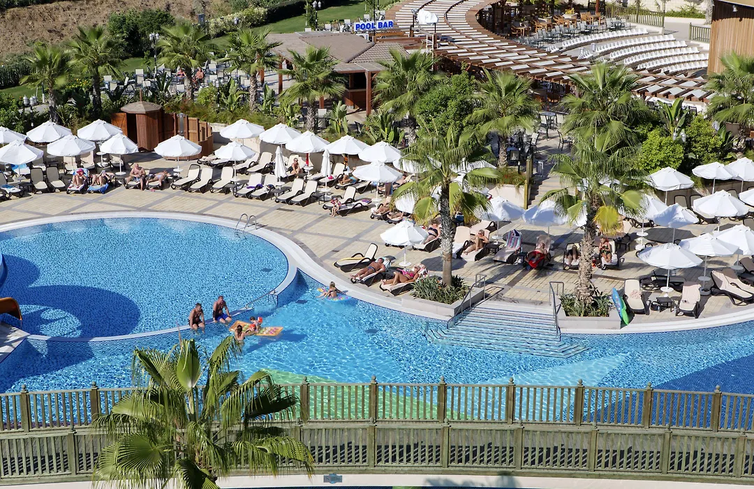 Crystal Palace Luxury Resort & Spa-1