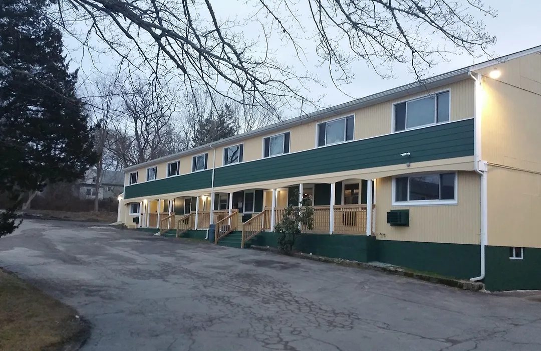 Dartmouth Motor Inn-1