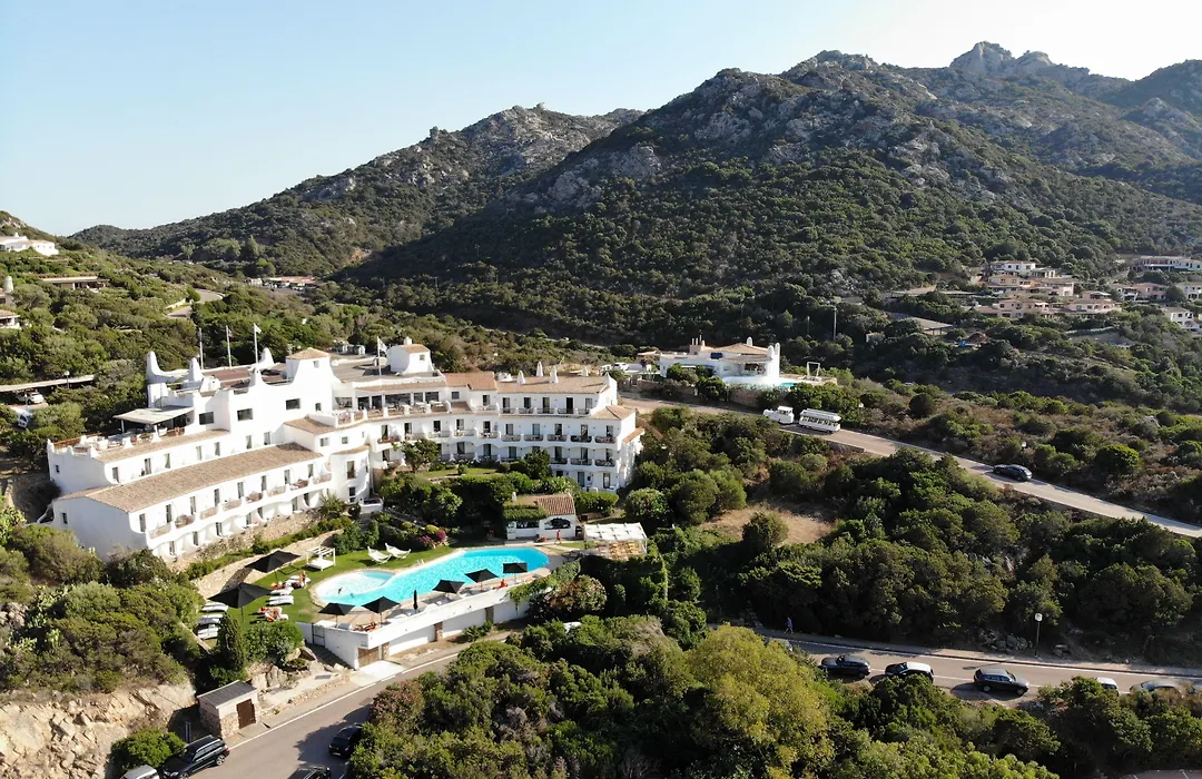 Hotel Luci Di La Muntagna-1