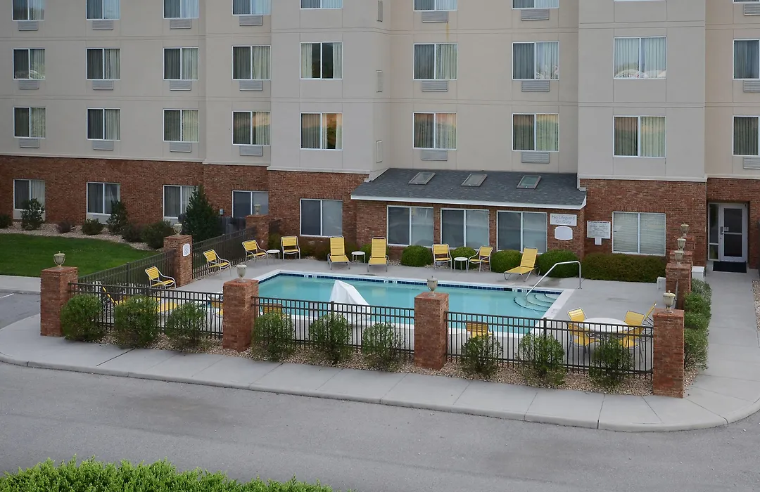 Fairfield Inn & Suites Roanoke Hollins/I-81-1