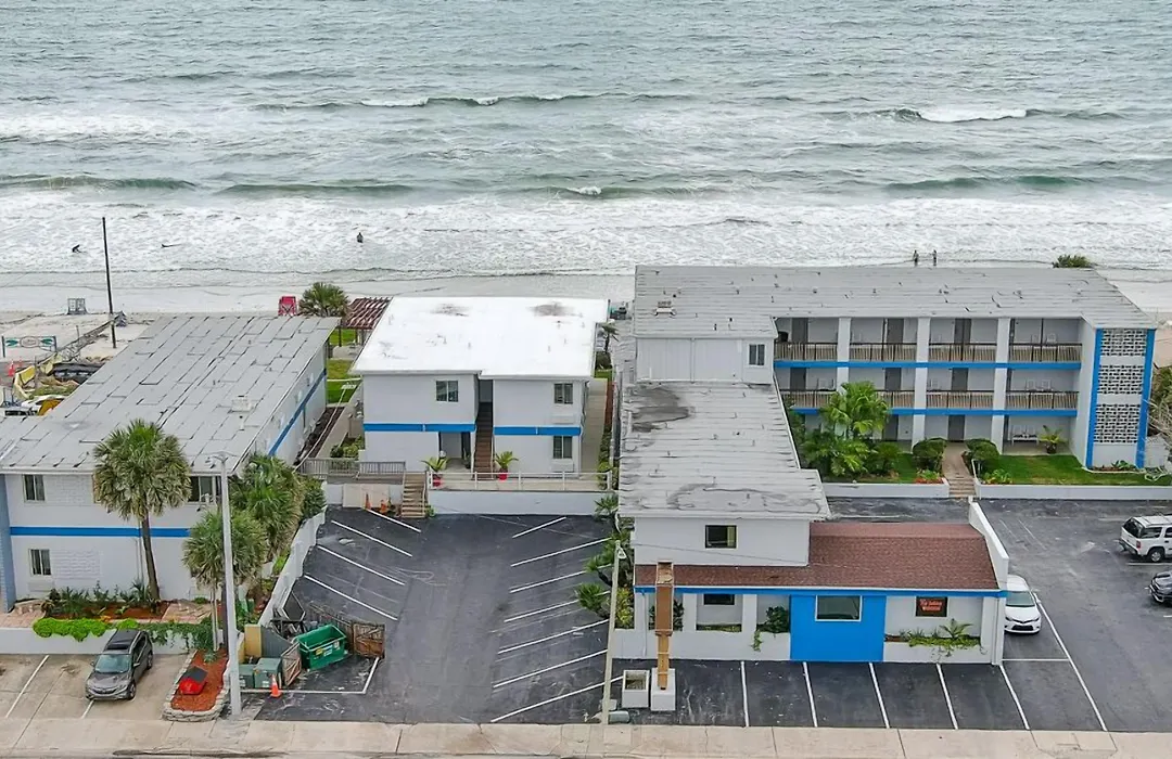 Driftwood Beach Motel-1