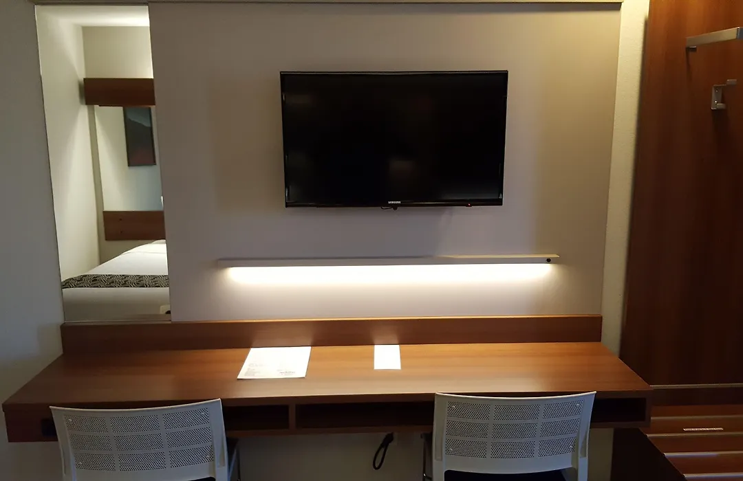 Microtel Inn & Suites By Wyndham Bellevue-1