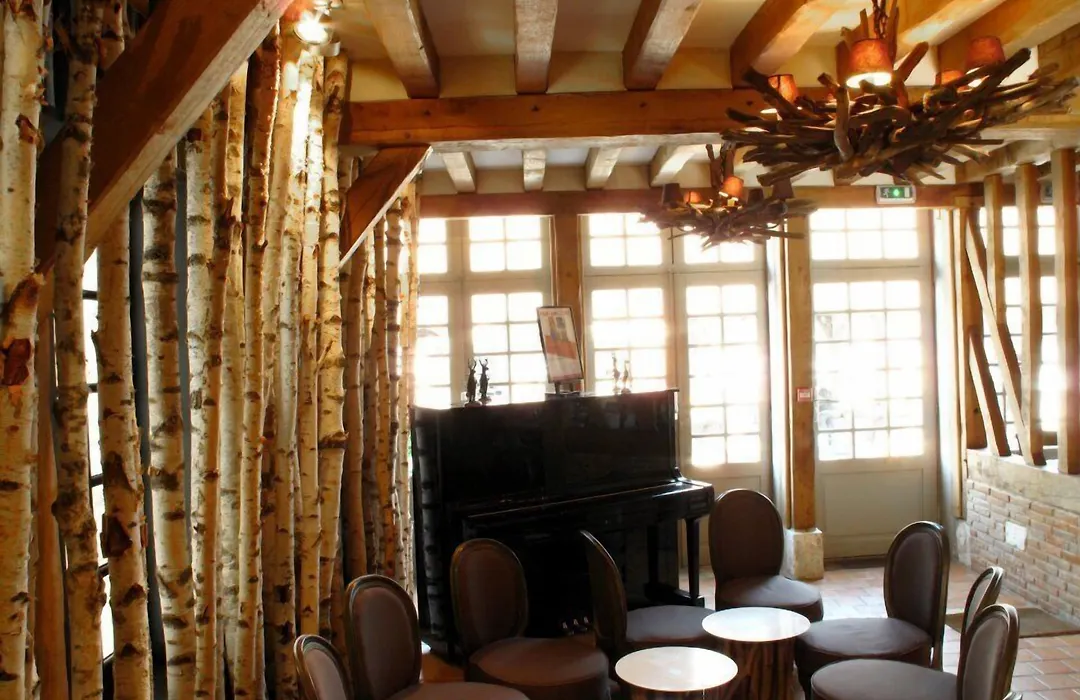 Hôtel La Licorne&Spa-1