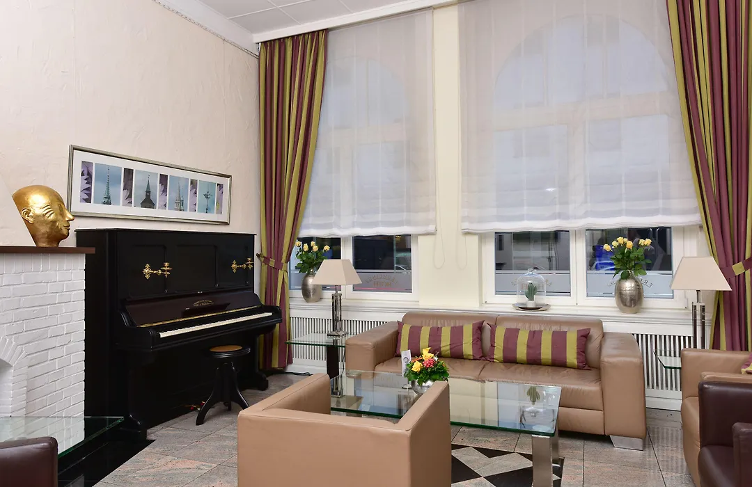 Frühlings-Hotel-1