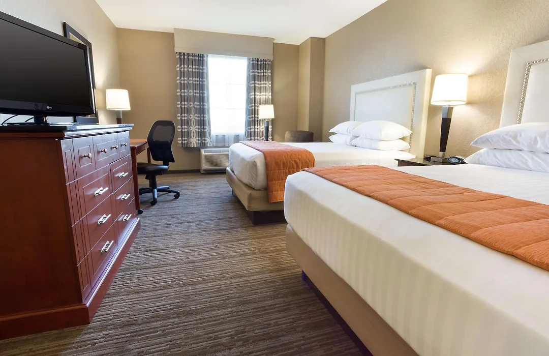 Drury Inn & Suites Cincinnati Sharonville-1
