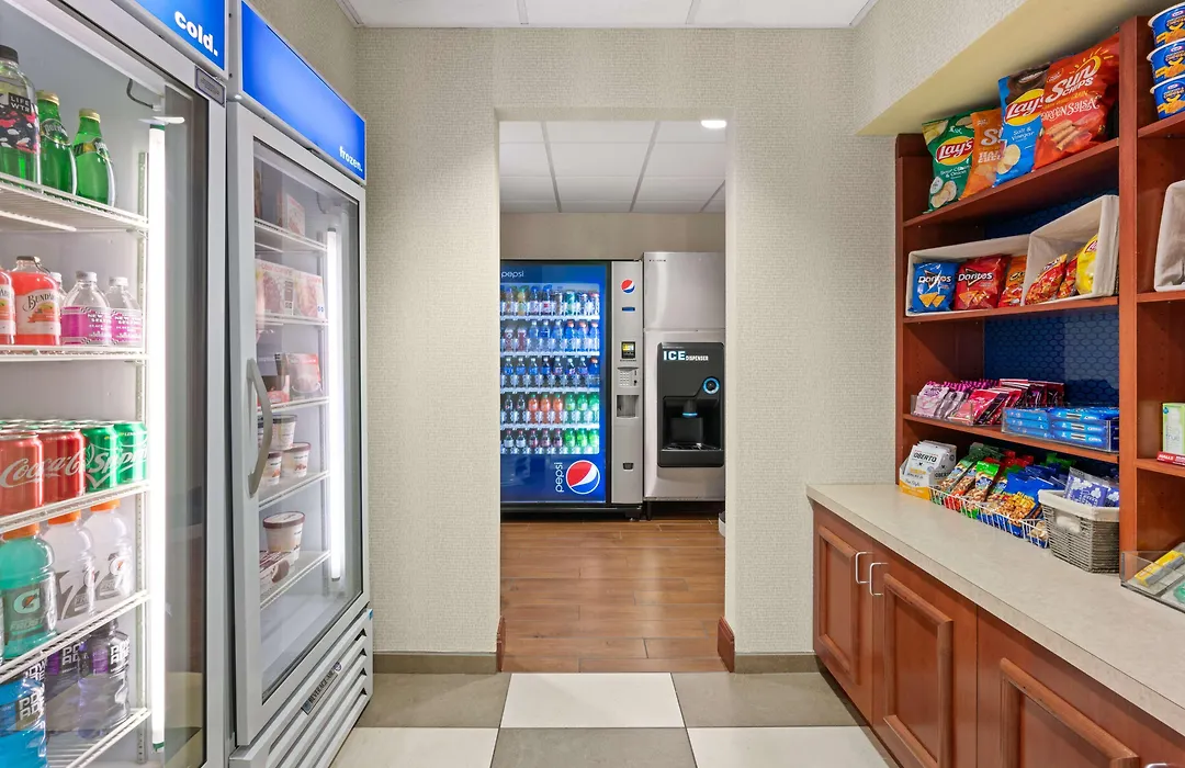 Hampton Inn & Suites Burlington-1