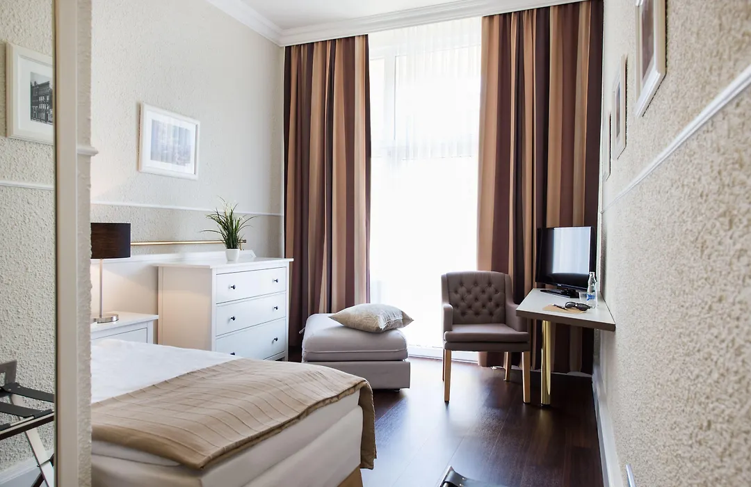 Hotel Stralsund-1