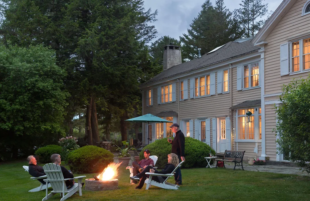 Devonfield Inn-1
