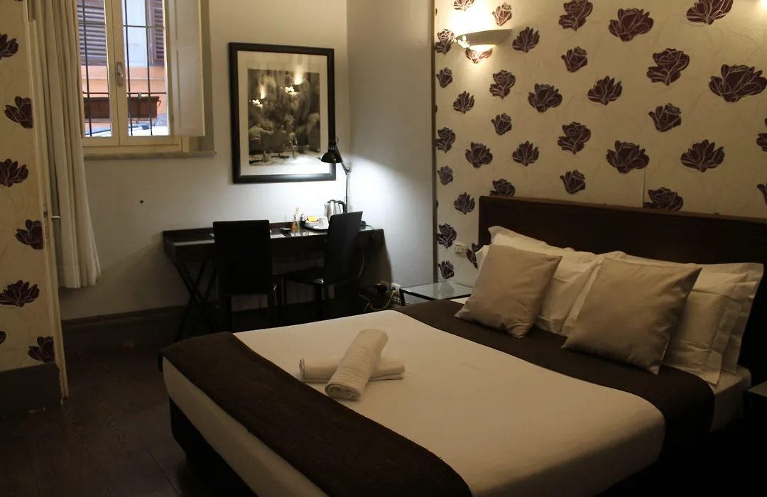 Relais Palazzo Taverna-1