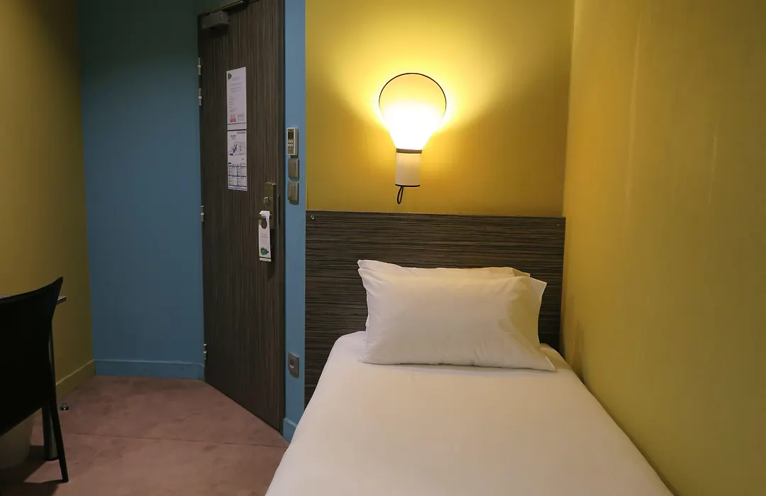 Republik Hotel-1