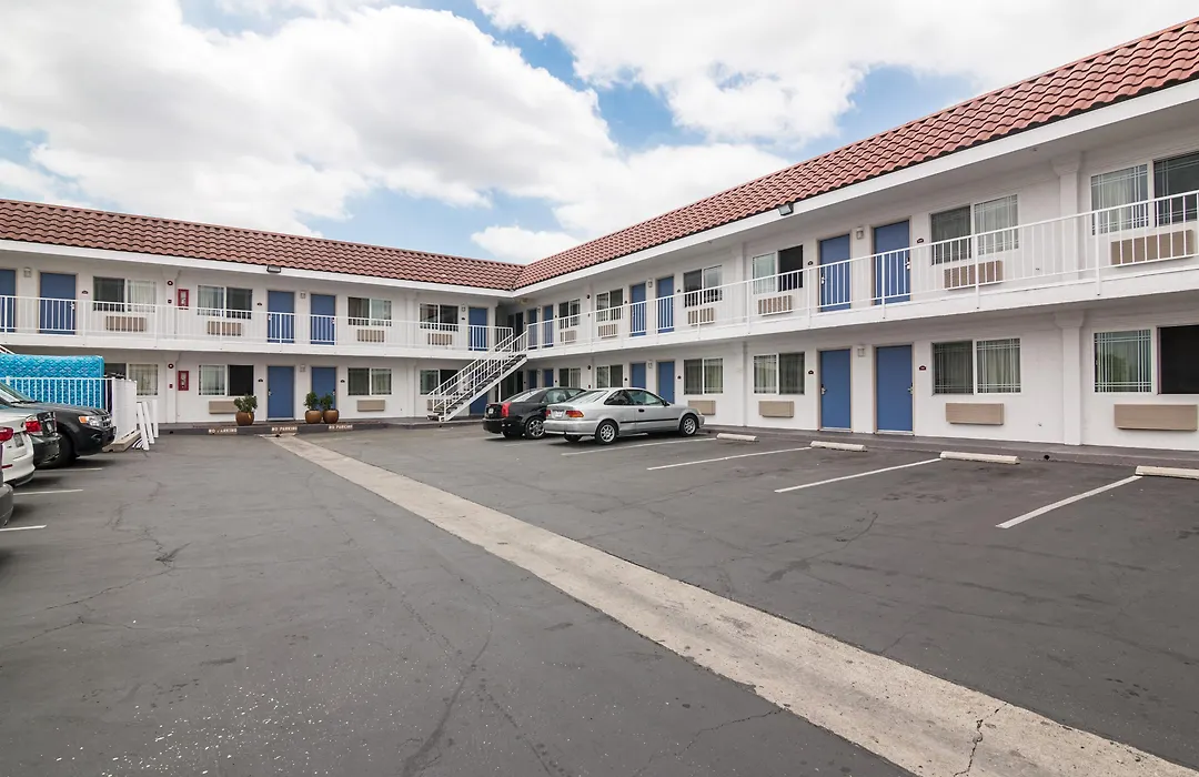 Motel 6-Norwalk, Ca-1