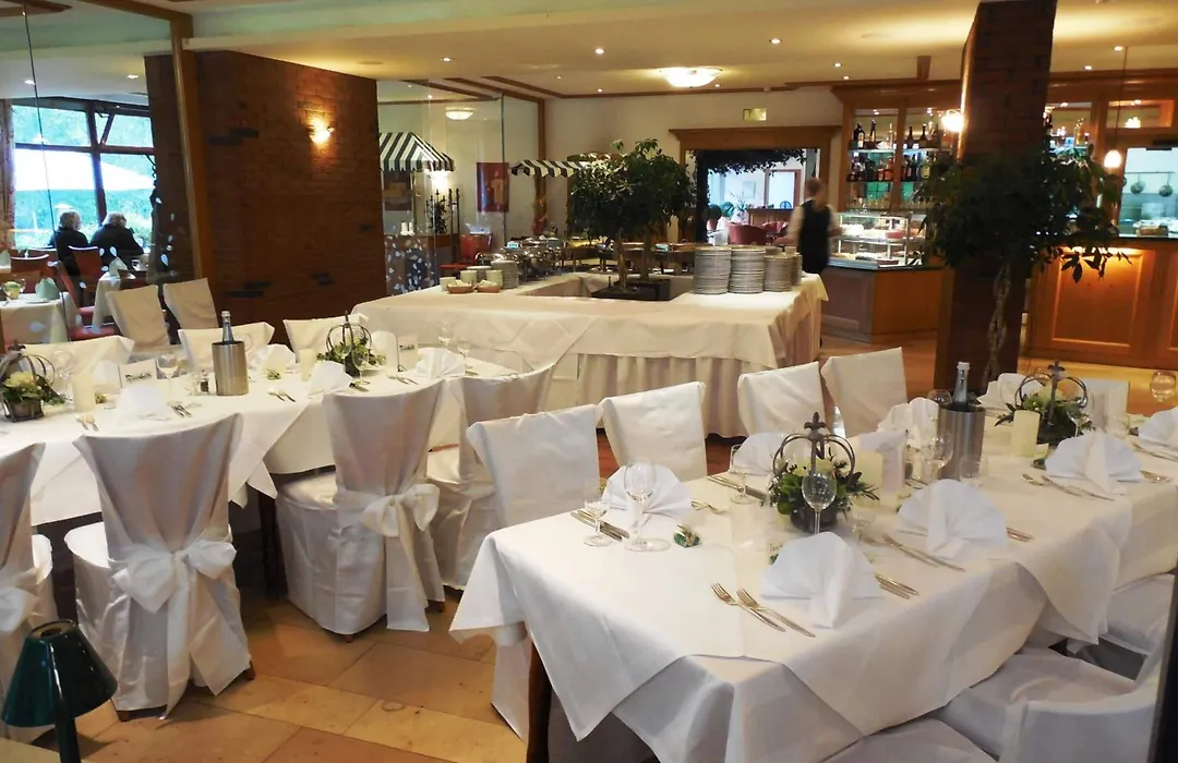 Wald-Cafe Hotel-Restaurant-1