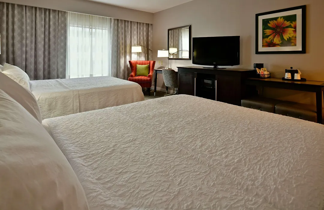 Hampton Inn & Suites Fredericksburg-1
