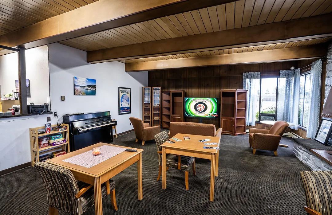 Blue Coast Inn & Suites-1