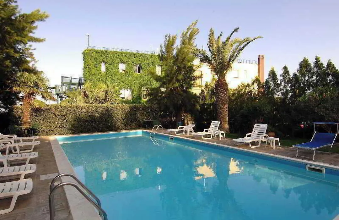 Hotel Eden Riviera-1