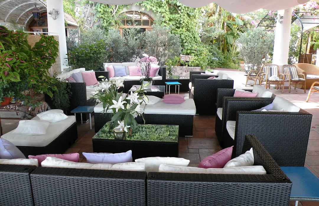Hotel La Piazza-1