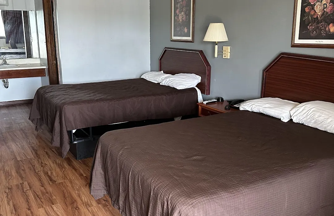 Budget Inn-Gadsden-1