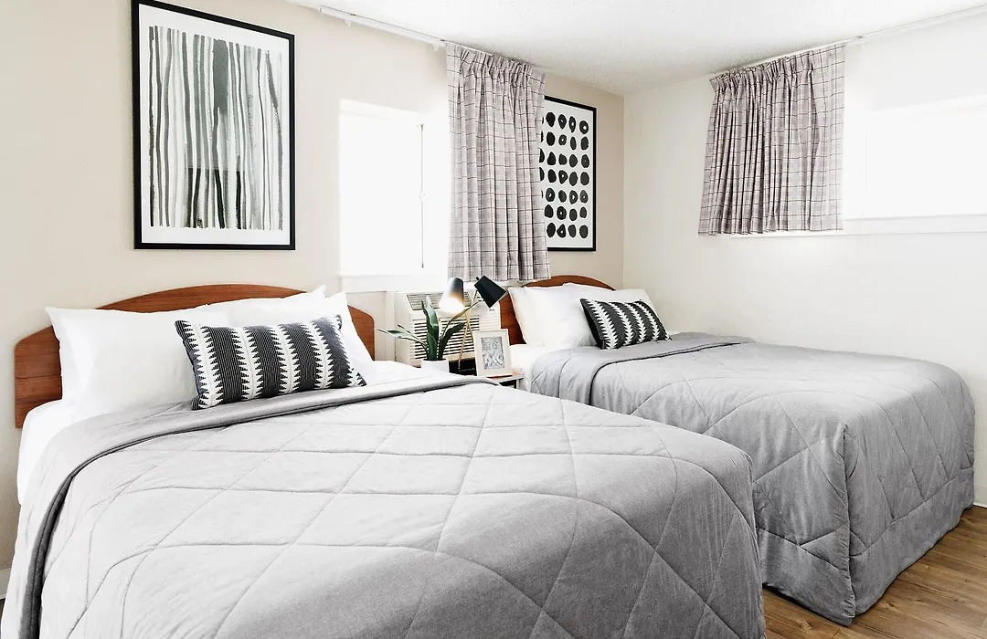 Intown Suites Extended Stay Select Dayton Oh- Miamisburg-1