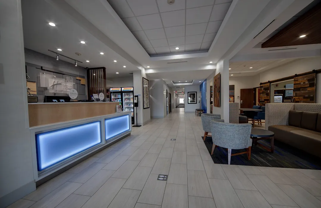 Holiday Inn Express & Suites Oklahoma City West-Yukon By Ihg-1