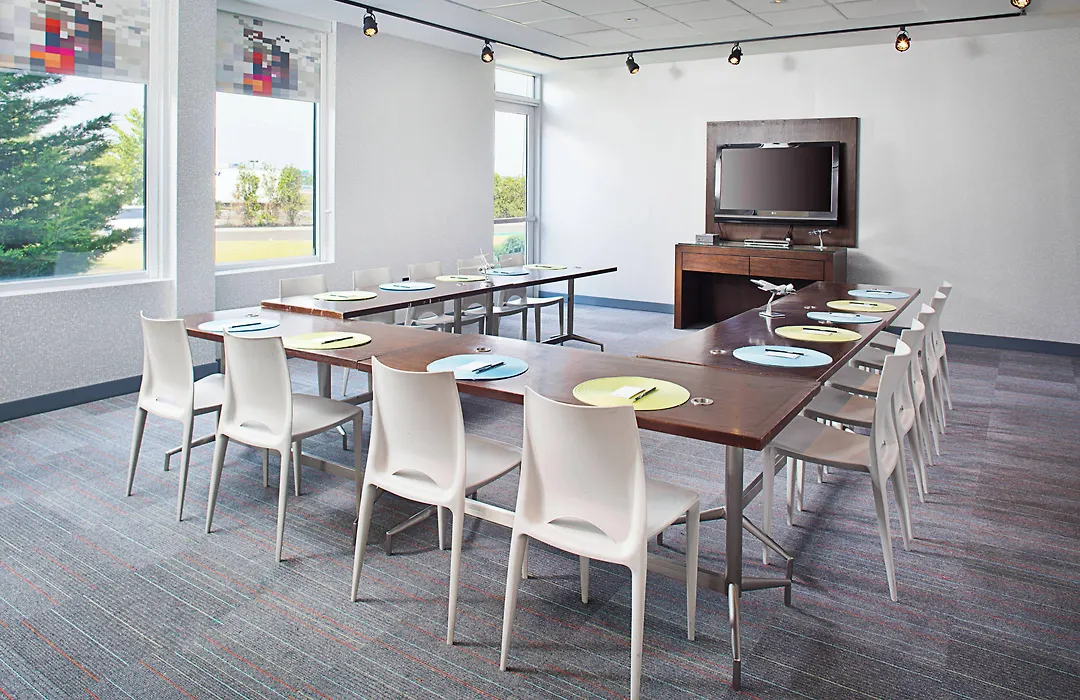 Aloft By Marriott Philadelphia Airport-1