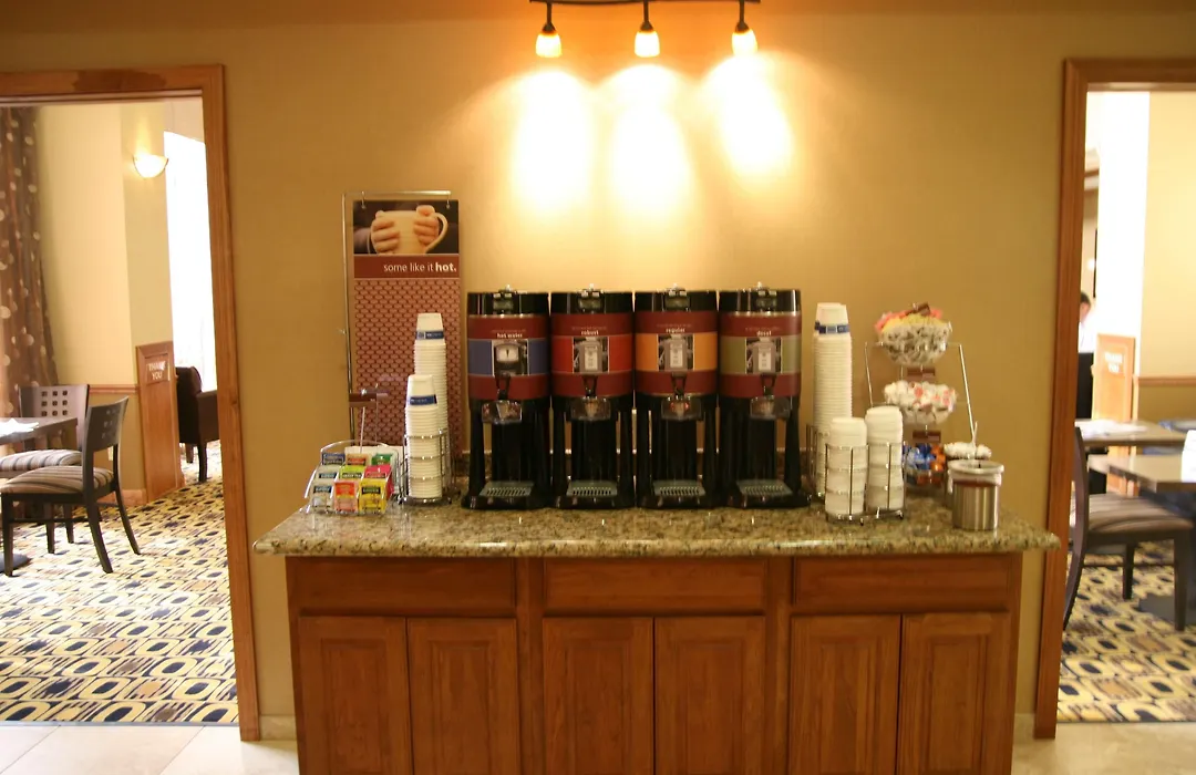 Hampton Inn & Suites Columbia At The University Of Missouri-1