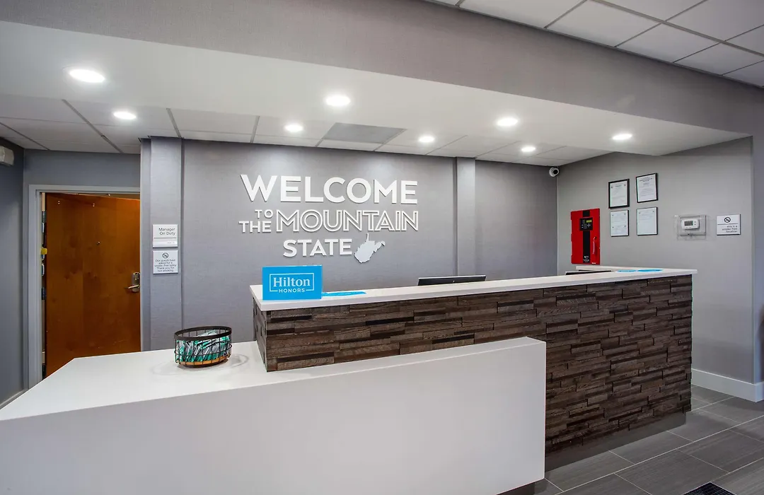 Hampton Inn Elkins-1