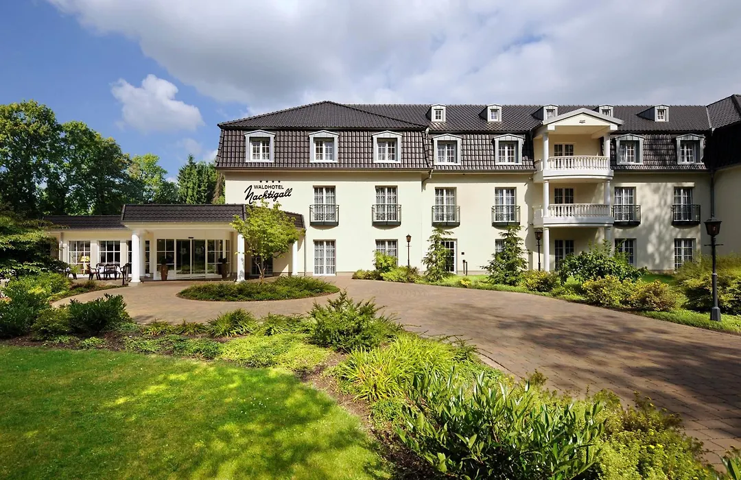 Waldhotel Nachtigall-1