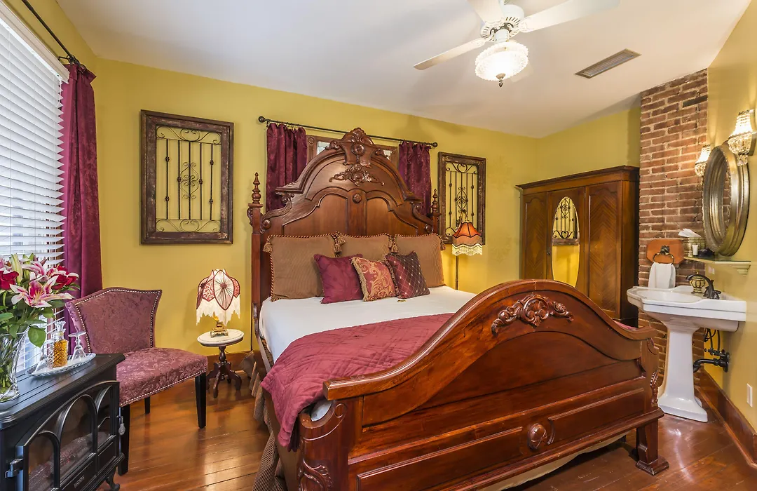 Carriage Way Inn Bed & Breakfast Adults Only - 21 Years Old And Up-1