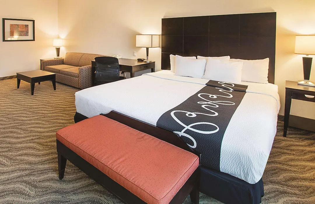 La Quinta By Wyndham Glen Rose-1