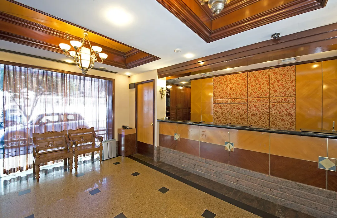 Hotel 81 Premier Princess-1