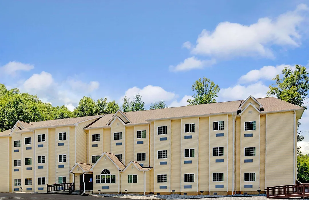 Microtel Inn & Suites By Wyndham Bryson City-1