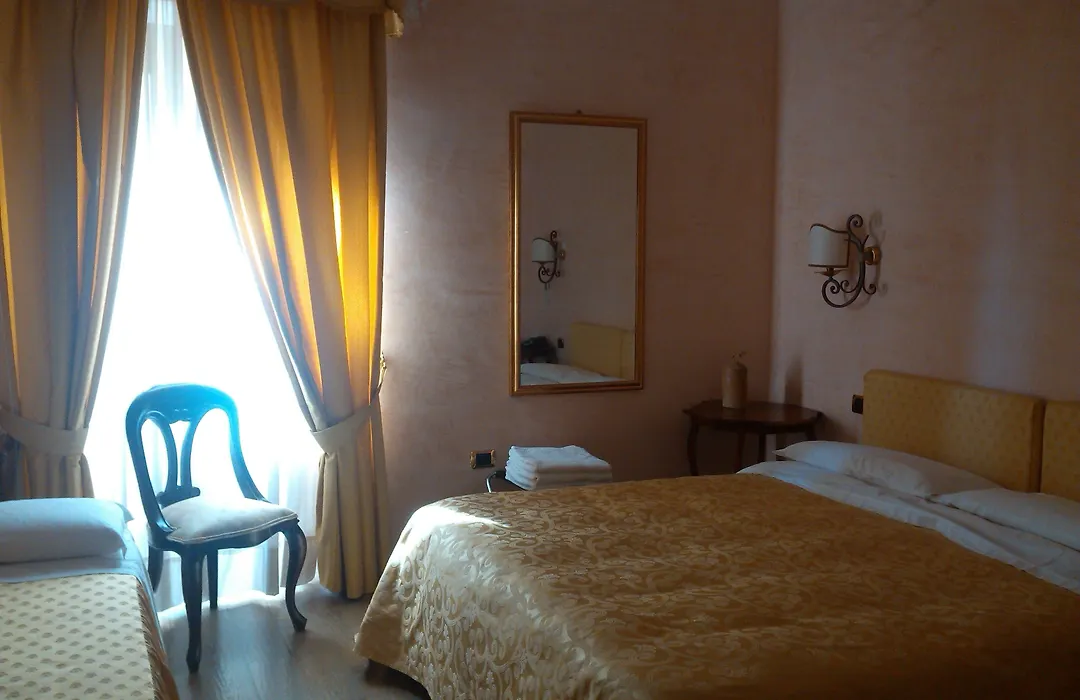 Sant'Agostino Guest Rooms-1
