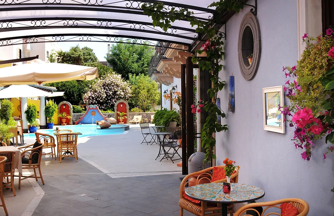 Arciduca Grand Hotel-1
