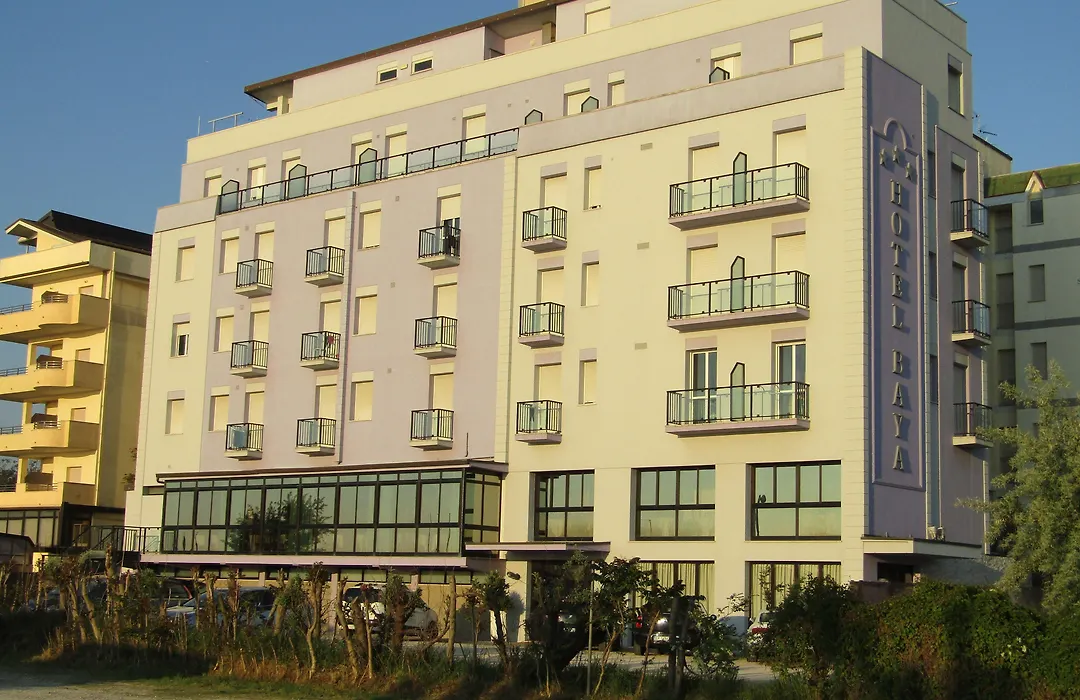 Hotel Baya - in centro, sul mare-1