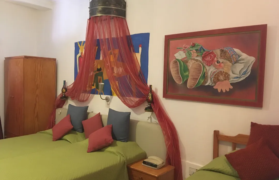 Kiniras Traditional Hotel & Restaurant-1