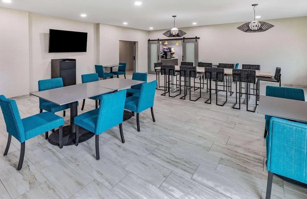 Hawthorn Extended Stay By Wyndham Ardmore-1