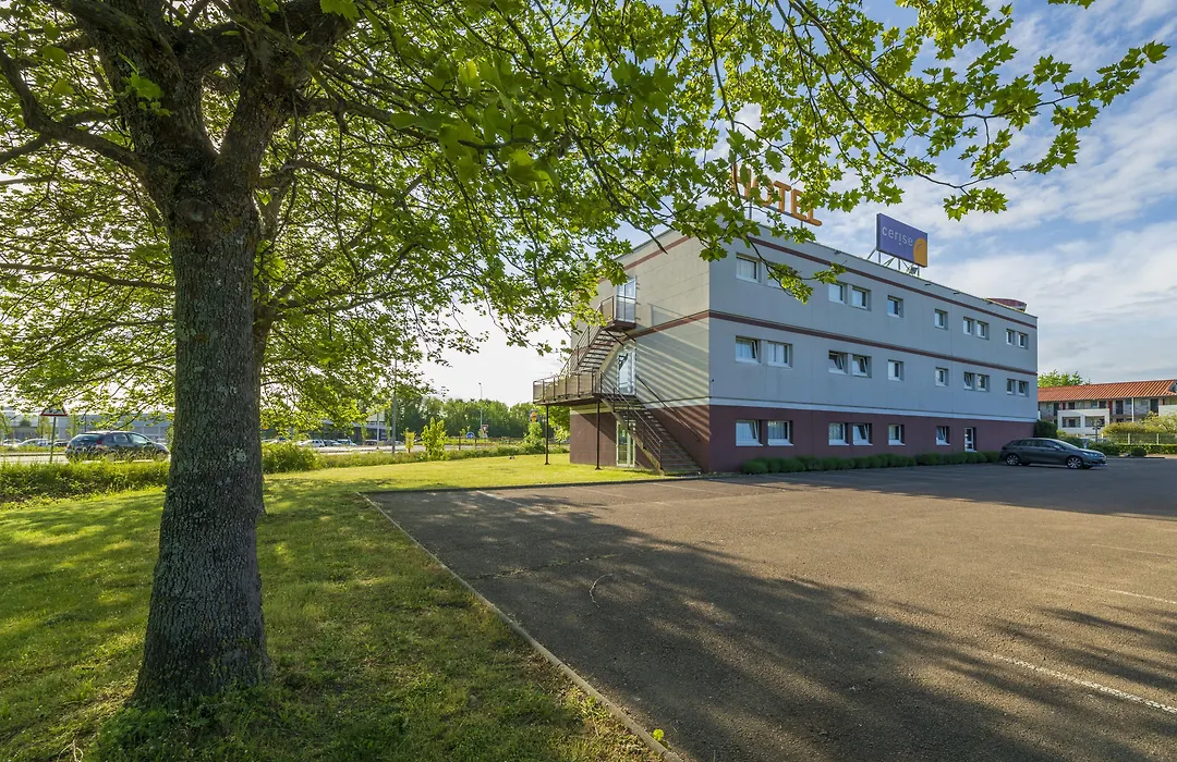 Hôtel Cerise Auxerre-1