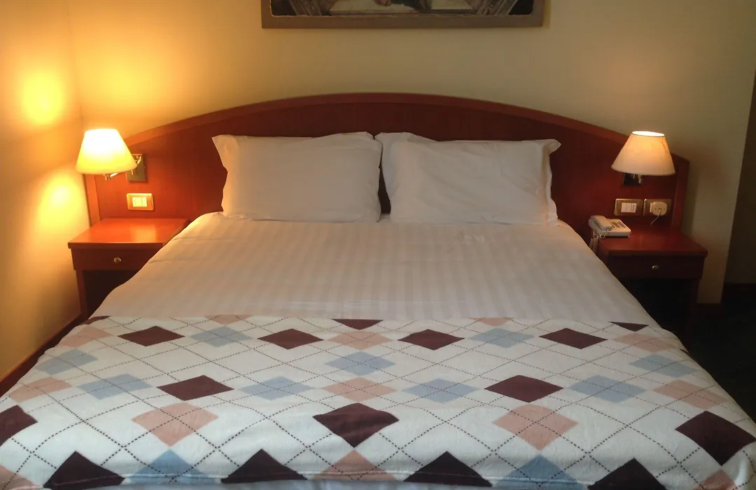 Hotel Piero Della Francesca-1