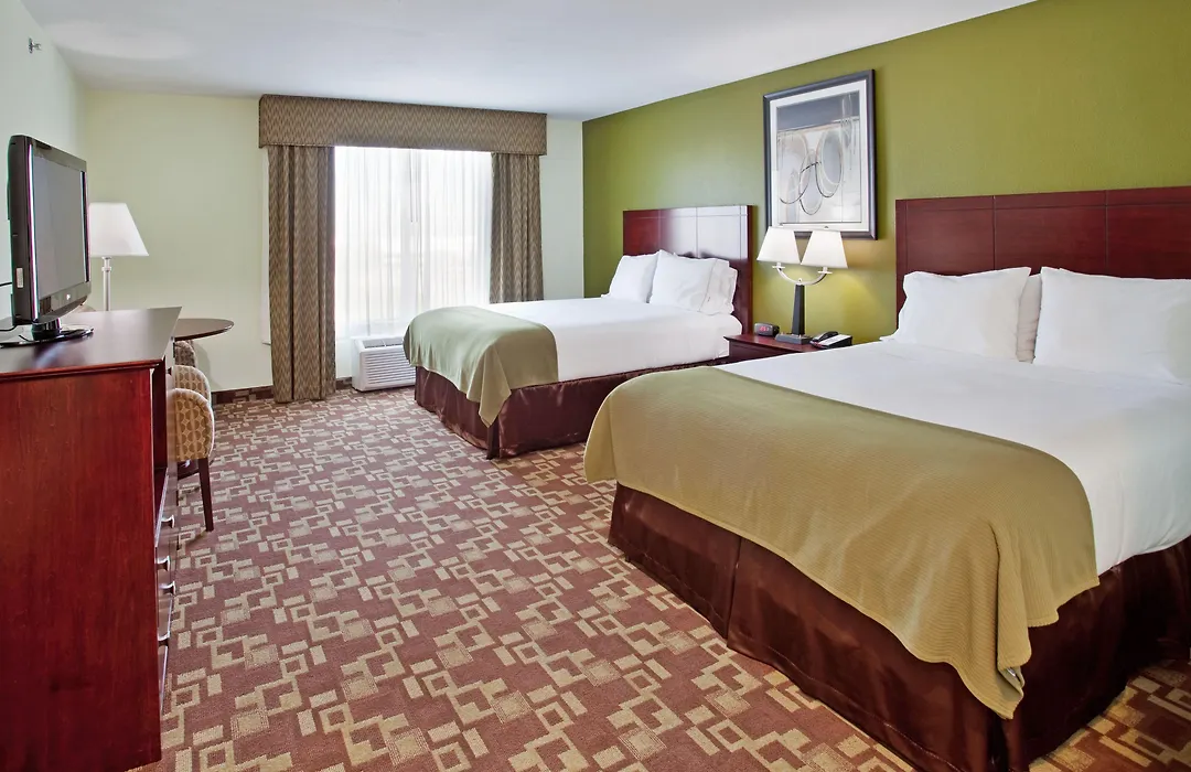 Holiday Inn Express Hotel & Suites St. Charles By Ihg-1