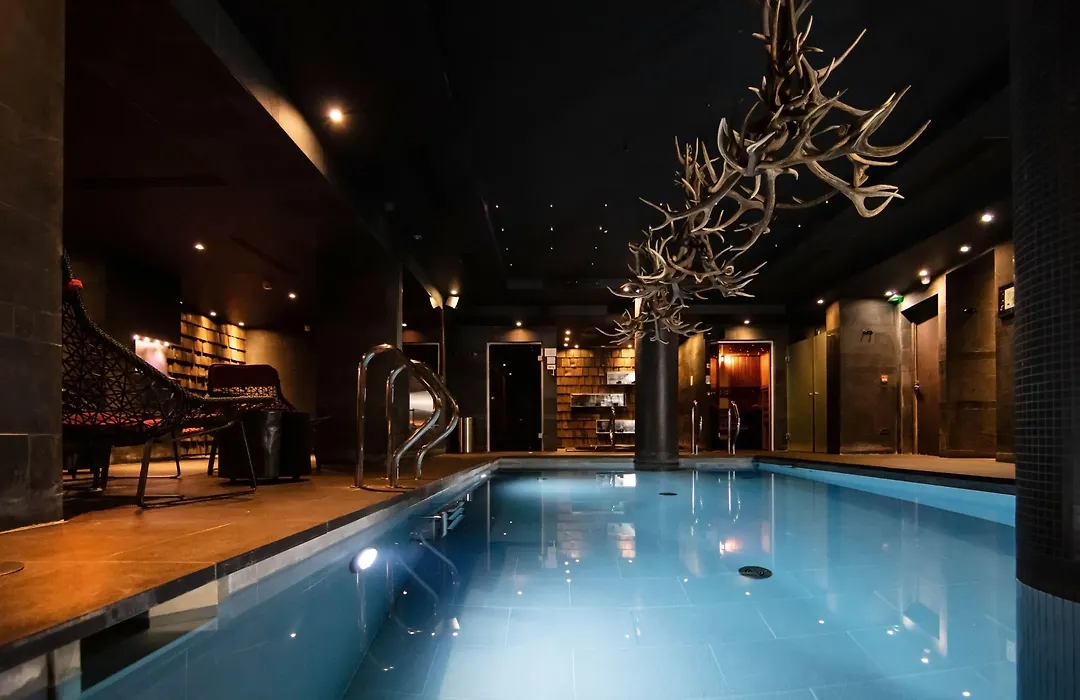 Avenue Lodge Hotel & Spa-1