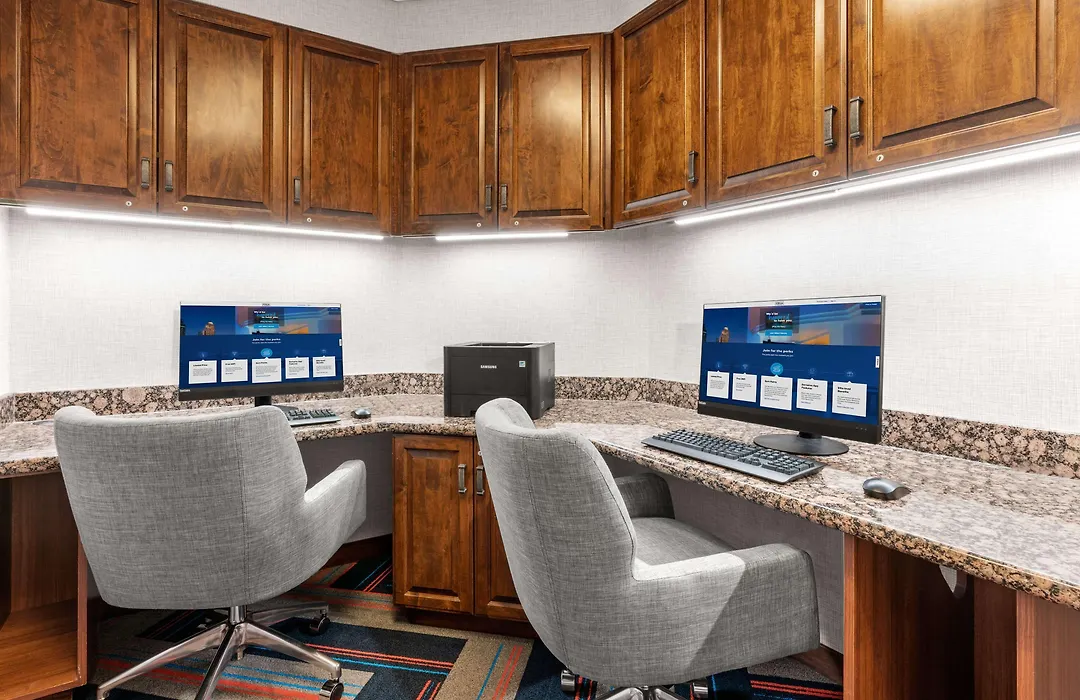 Hampton Inn & Suites Fairbanks-1