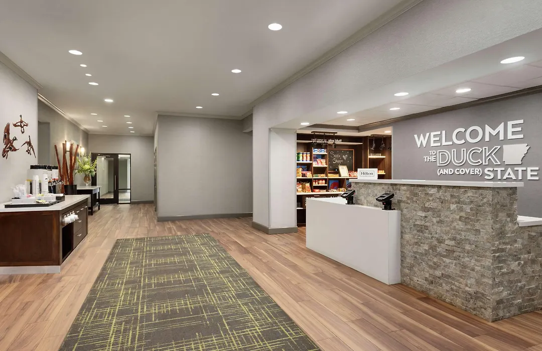 Hampton Inn & Suites Pine Bluff-1