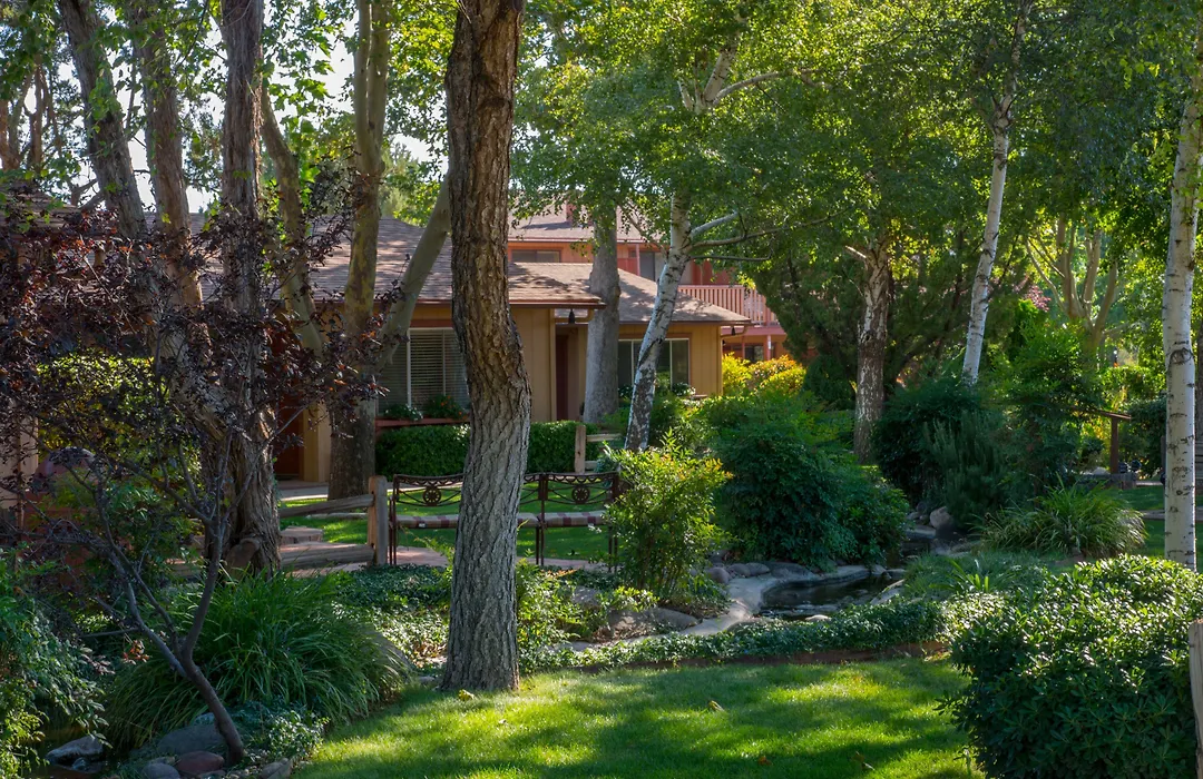 Sky Ranch Lodge-1