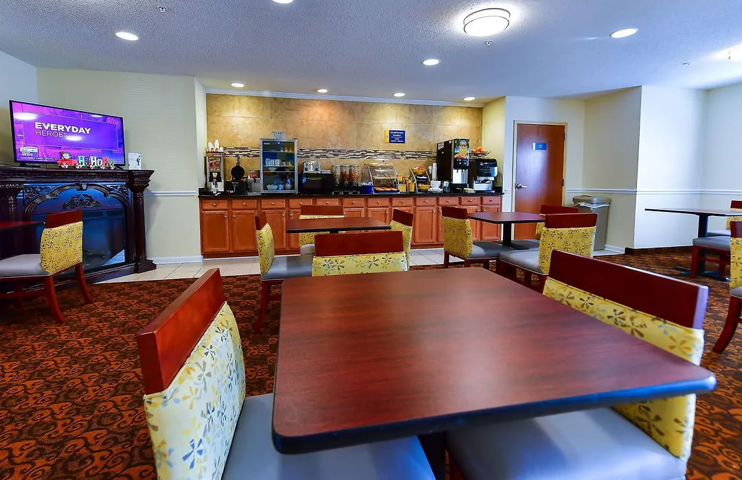 Days Inn By Wyndham Greensboro Nc-1